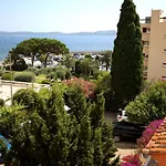 Royal Bon Repos Szálloda 3*