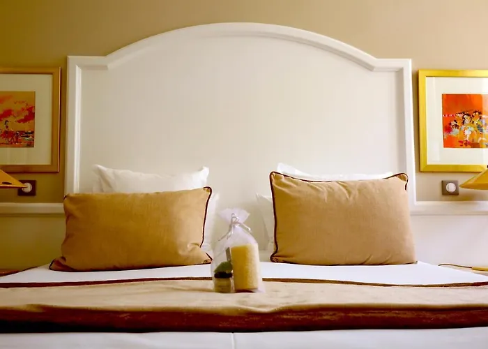 Ξενοδοχείο Royal Bon Repos Σαιντ-Μαξίμ