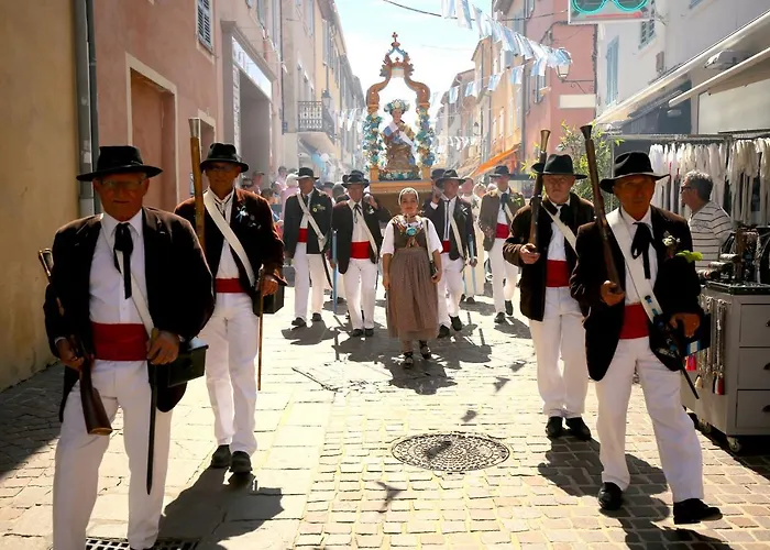 Royal Bon Repos Ξενοδοχείο