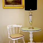 Royal Bon Repos