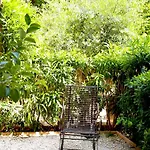Royal Bon Repos