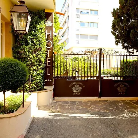 邦瑞珀斯皇家酒店 3* 圣马克西姆
