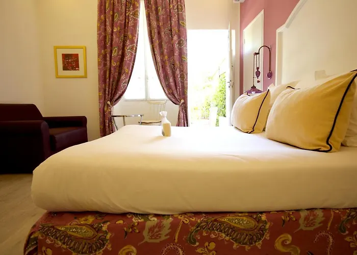 Royal Bon Repos Отель