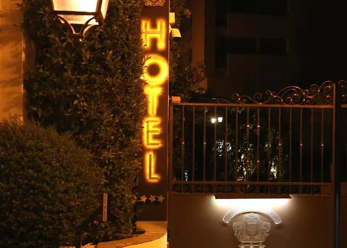 Otel Royal Bon Repos Sainte-Maxime